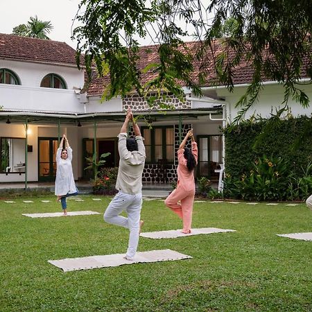 The Sacred Lotus Ayurveda Wellness Retreat Hotel Kochi Екстериор снимка