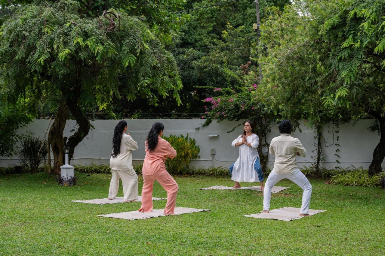 The Sacred Lotus Ayurveda Wellness Retreat Hotel Kochi Екстериор снимка
